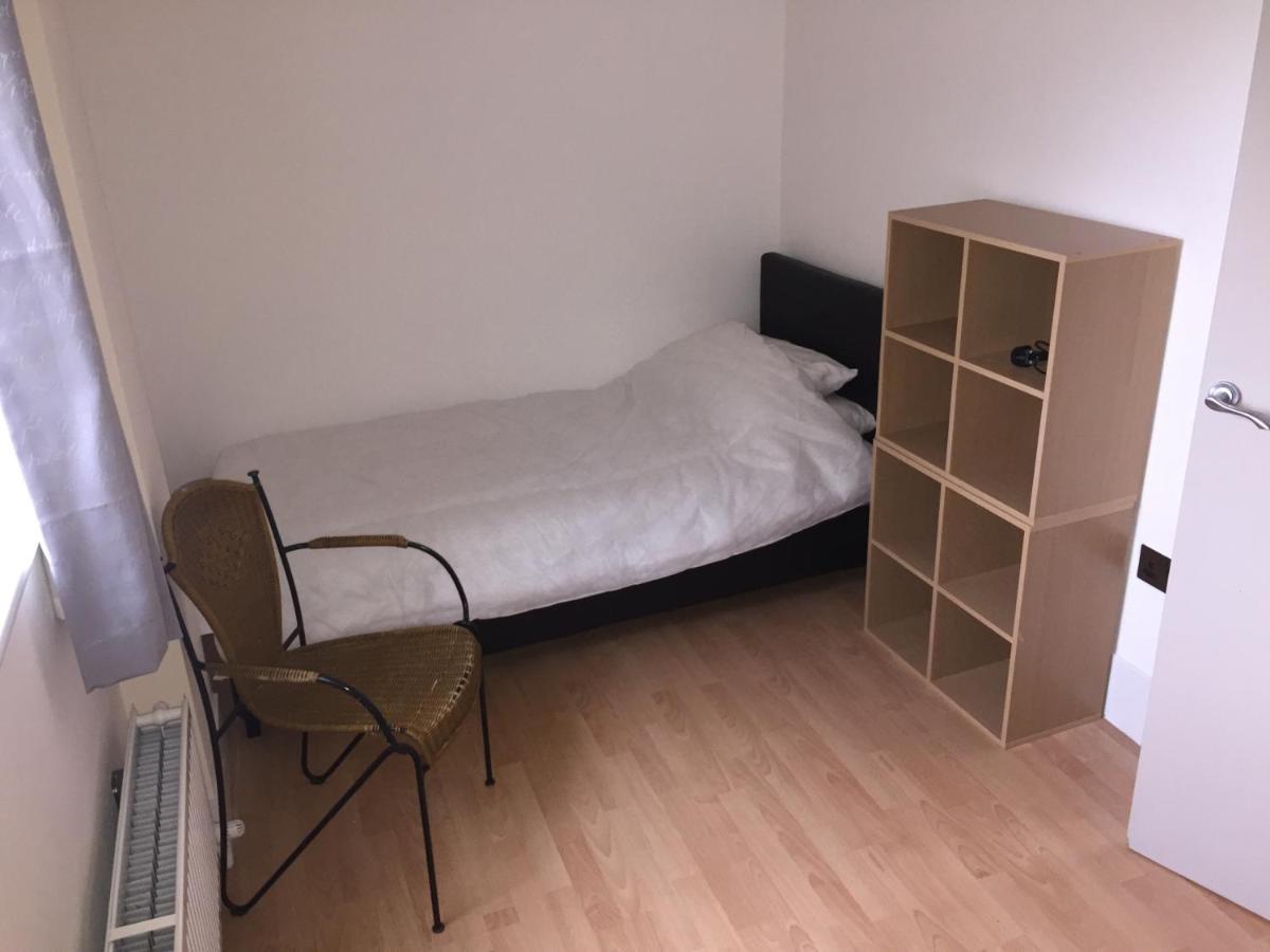 Large 2-Bed House Derbyshire Off Chatsworth Rd Честерфілд Екстер'єр фото