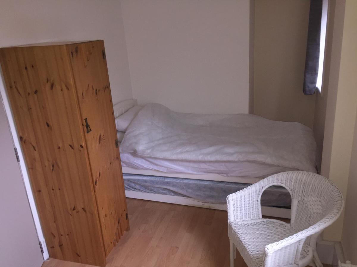 Large 2-Bed House Derbyshire Off Chatsworth Rd Честерфілд Екстер'єр фото