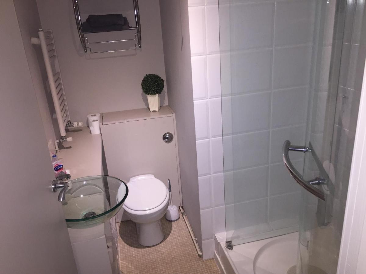 Large 2-Bed House Derbyshire Off Chatsworth Rd Честерфілд Екстер'єр фото